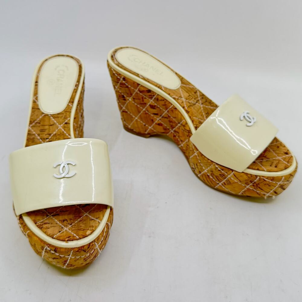 CHANEL Cream Patent Leather Cork Mule Wedge